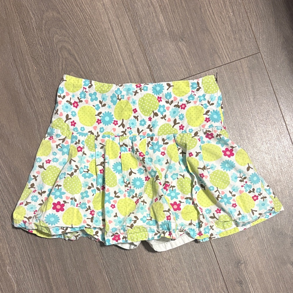 Girls size 7 Gymboree Skort Green Apple print side zip